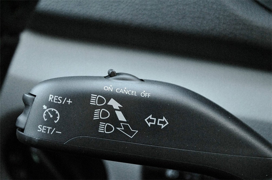 2012款 1.4L MT 晶灵版 内饰