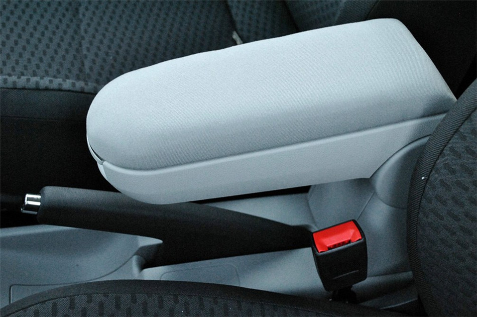 2012款 1.4L MT 晶灵版 座椅空间