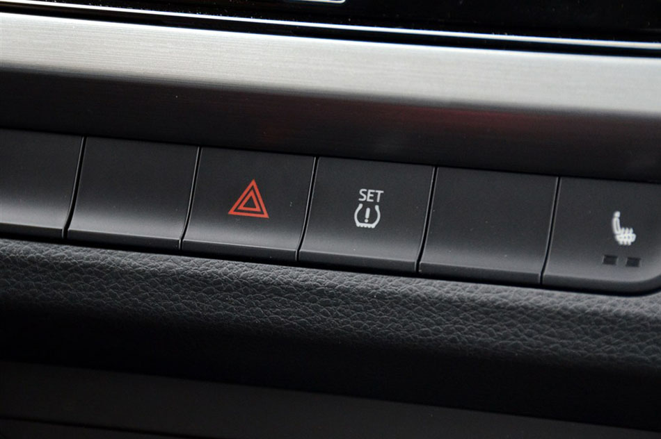 2015款 1.6L 自动智行版 内饰