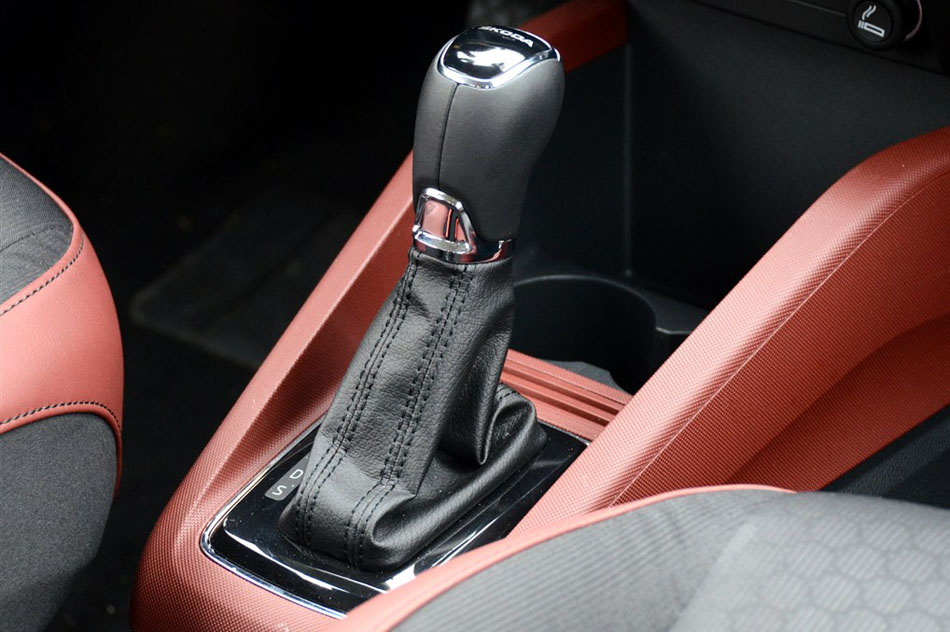 2015款 1.6L 自动智行版 内饰