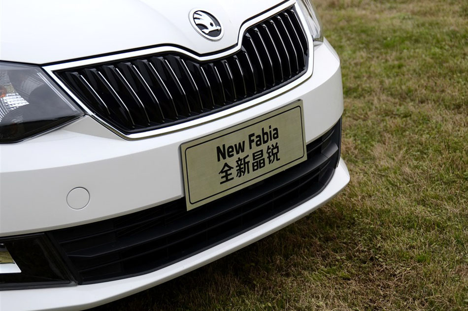 2015款 1.6L 自动智行版 细节