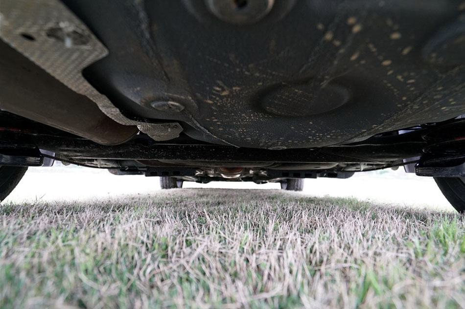 2015款 1.6L 自动智行版 引擎底盘