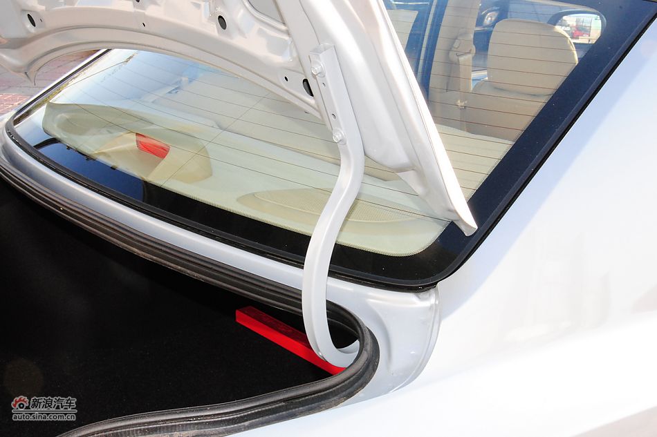 2011款伊兰特到店高清实拍