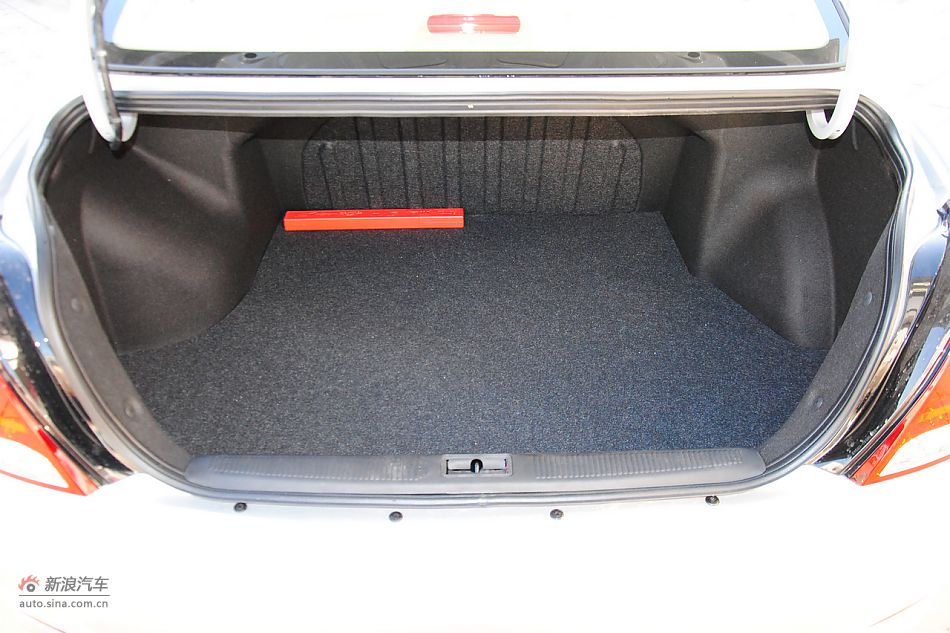 2011款伊兰特到店高清实拍