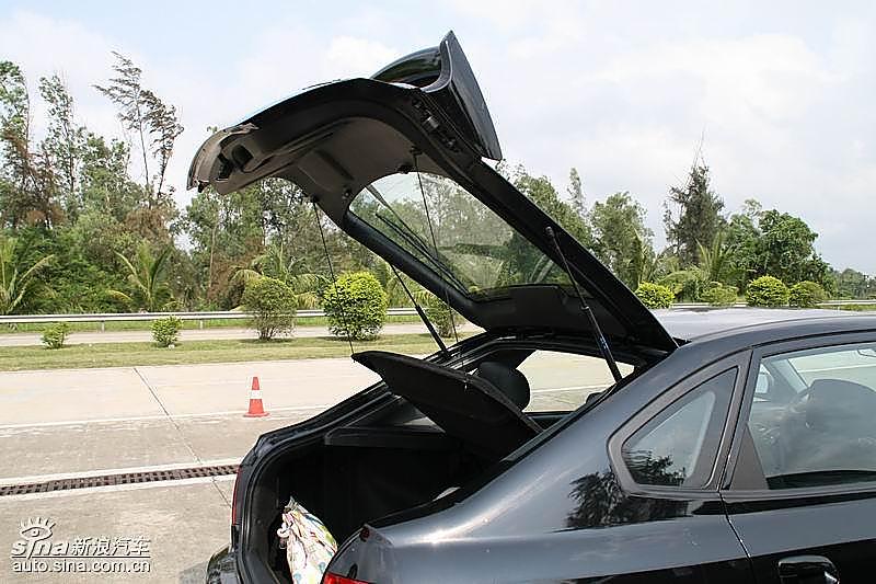 伊兰特Sports外观