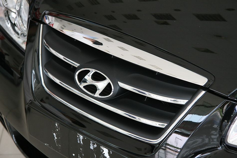 北京现代07款三厢伊兰特进气格栅