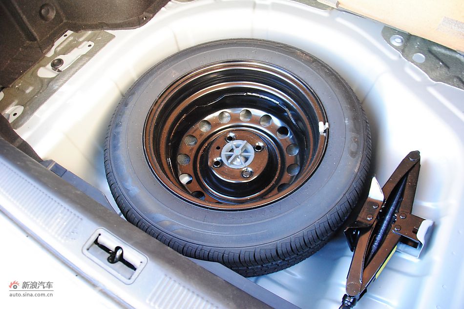 2011款伊兰特到店高清实拍