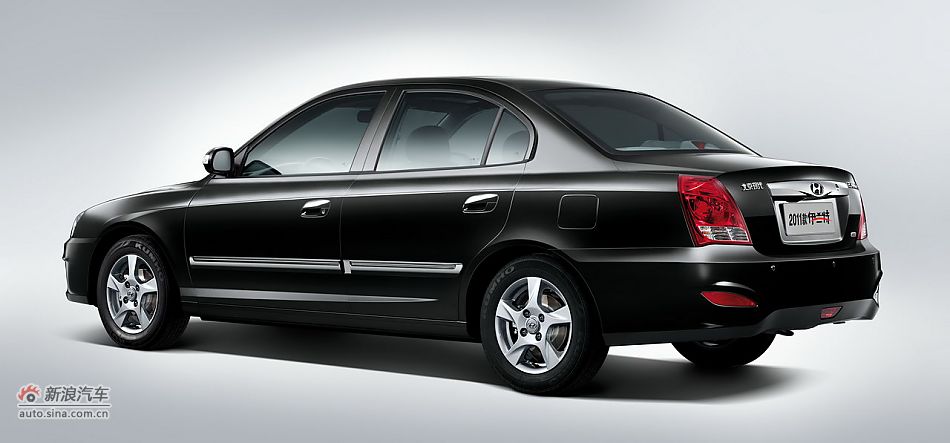 2011款伊兰特外观