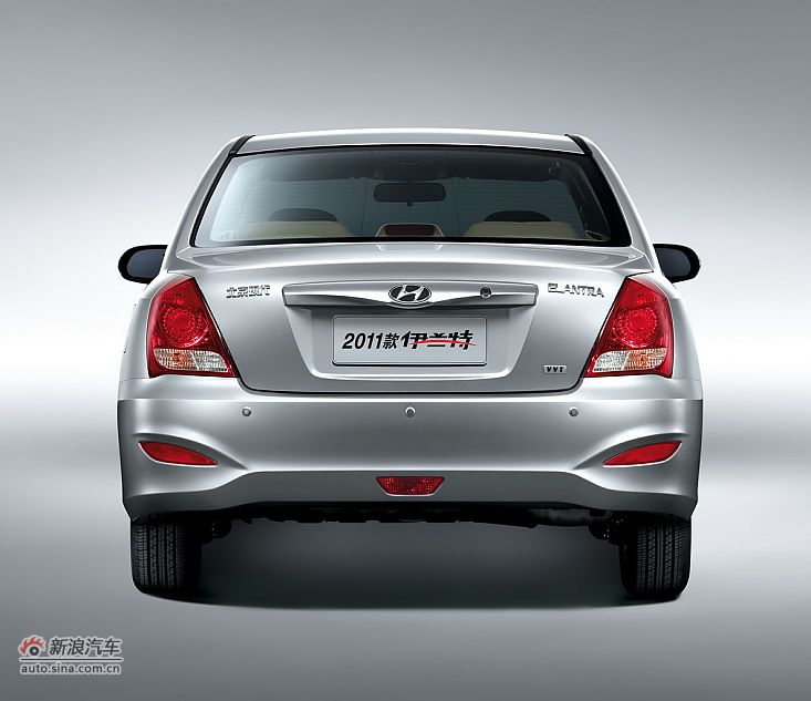 2011款伊兰特外观