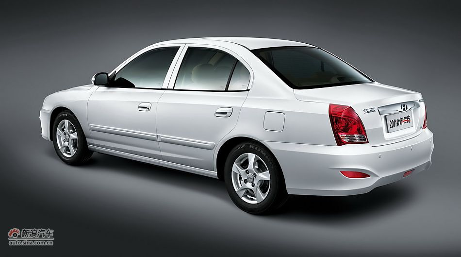 2011款伊兰特外观