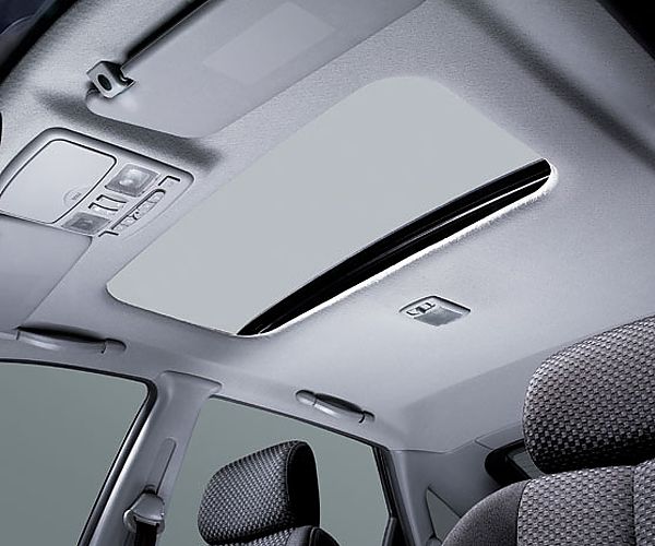 两厢伊兰特内饰