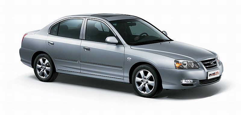 07款伊兰特外观