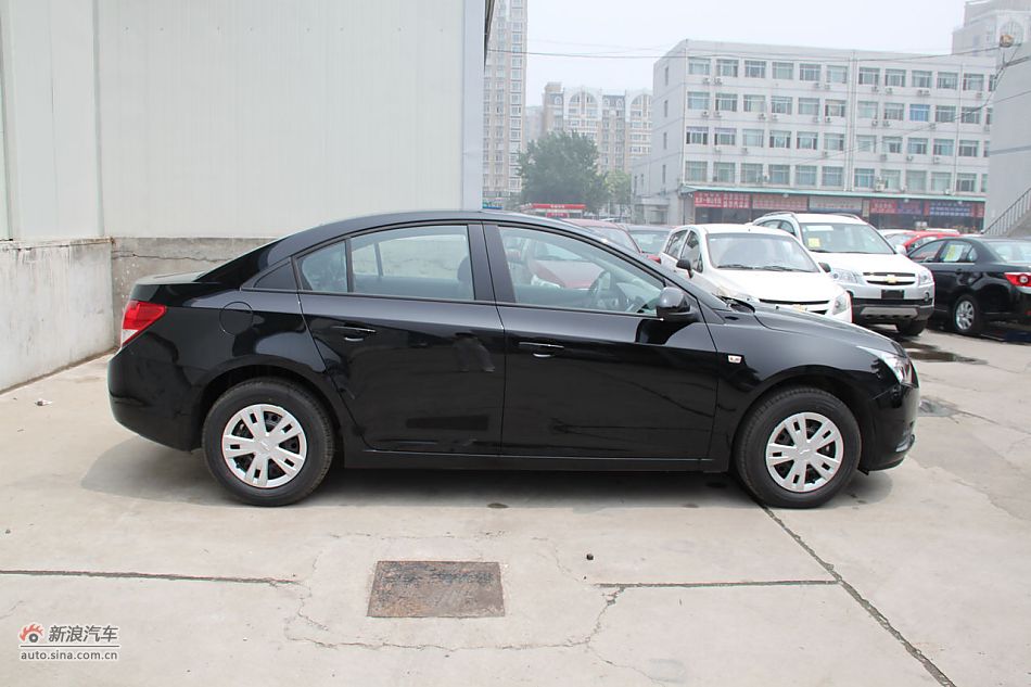 2010款科鲁兹1.6SL天地版自动