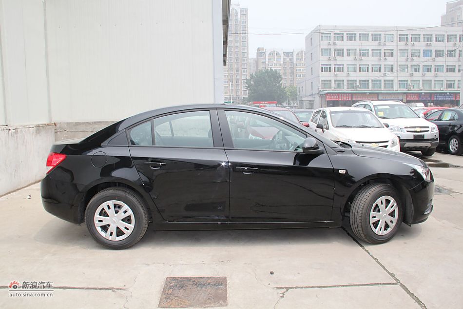 2010款科鲁兹1.6SL天地版自动