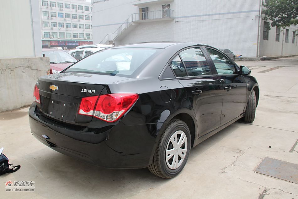 2010款科鲁兹1.6SL天地版自动