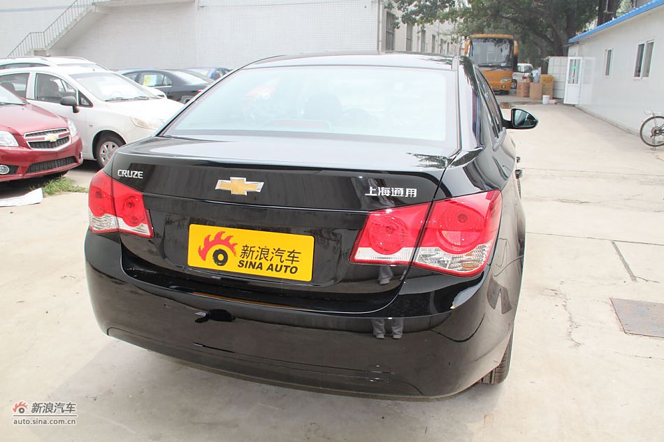 2010款科鲁兹1.6SL天地版自动