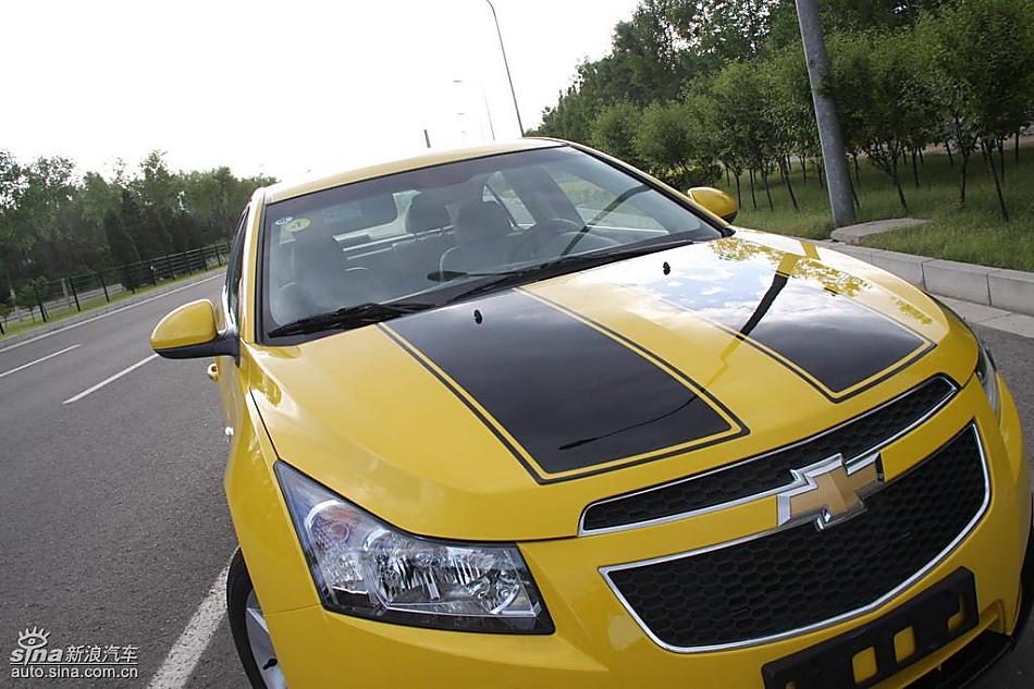 小黄蜂版科鲁兹实拍图