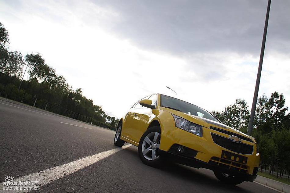 小黄蜂版科鲁兹实拍图