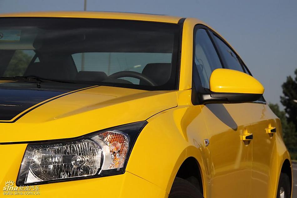 小黄蜂版科鲁兹实拍图