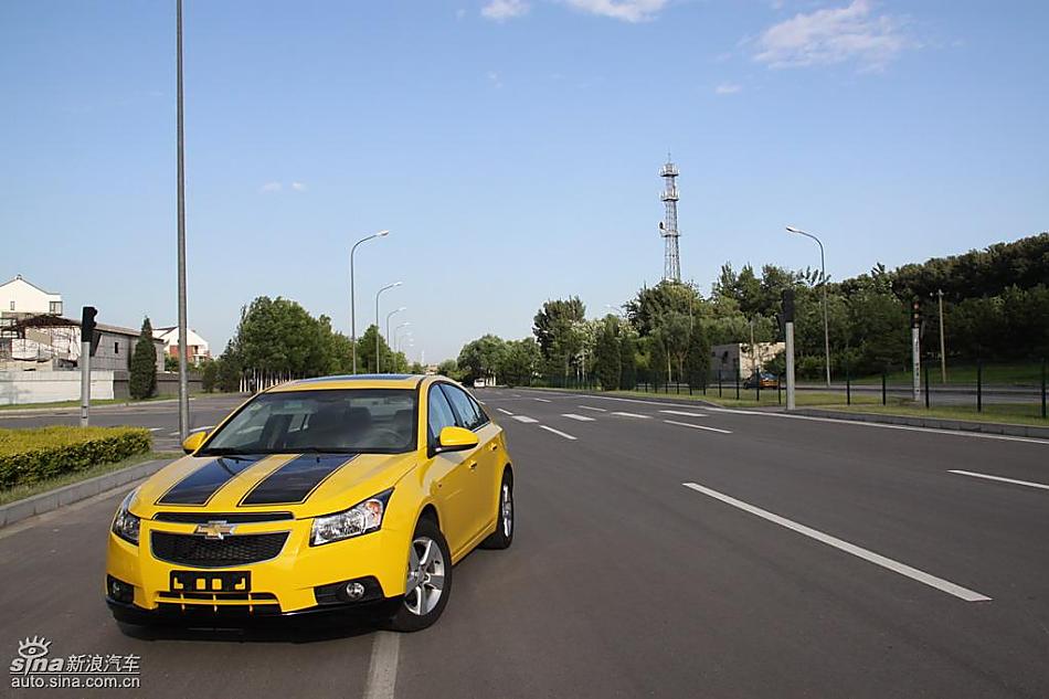 小黄蜂版科鲁兹实拍图