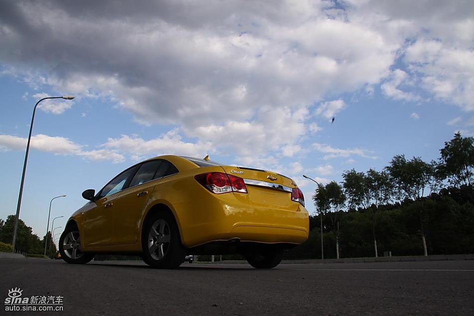 小黄蜂版科鲁兹实拍图