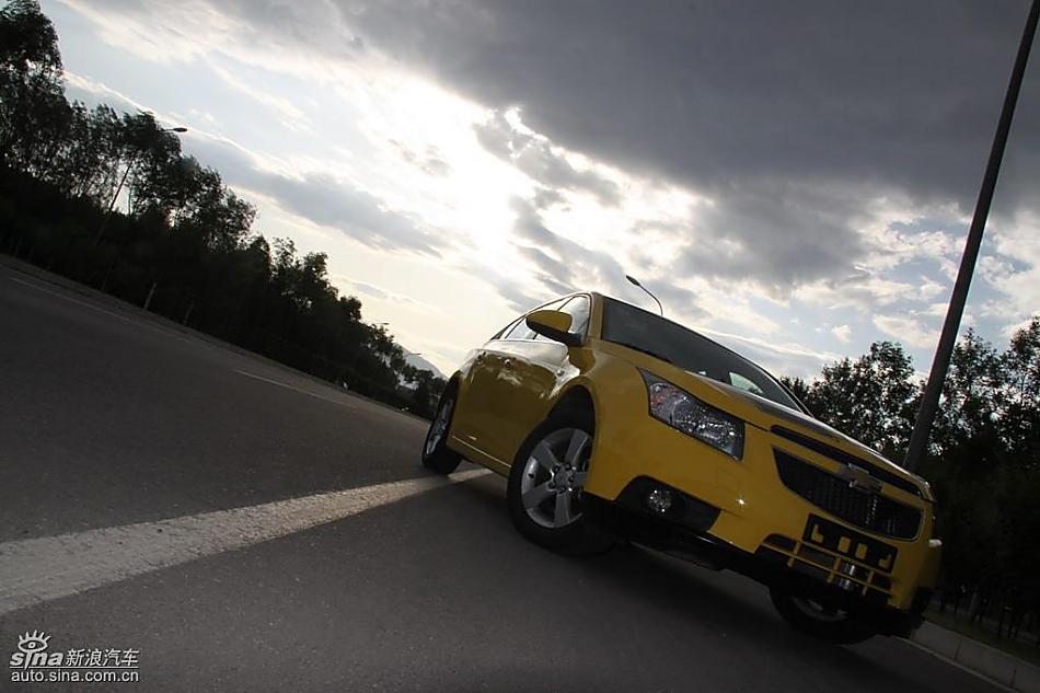 小黄蜂版科鲁兹实拍图