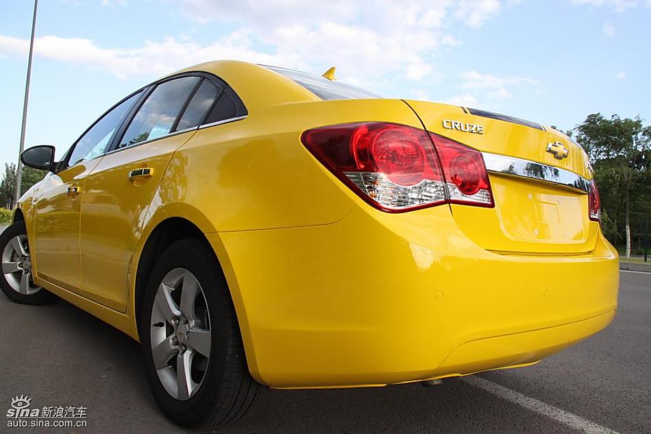 小黄蜂版科鲁兹实拍图