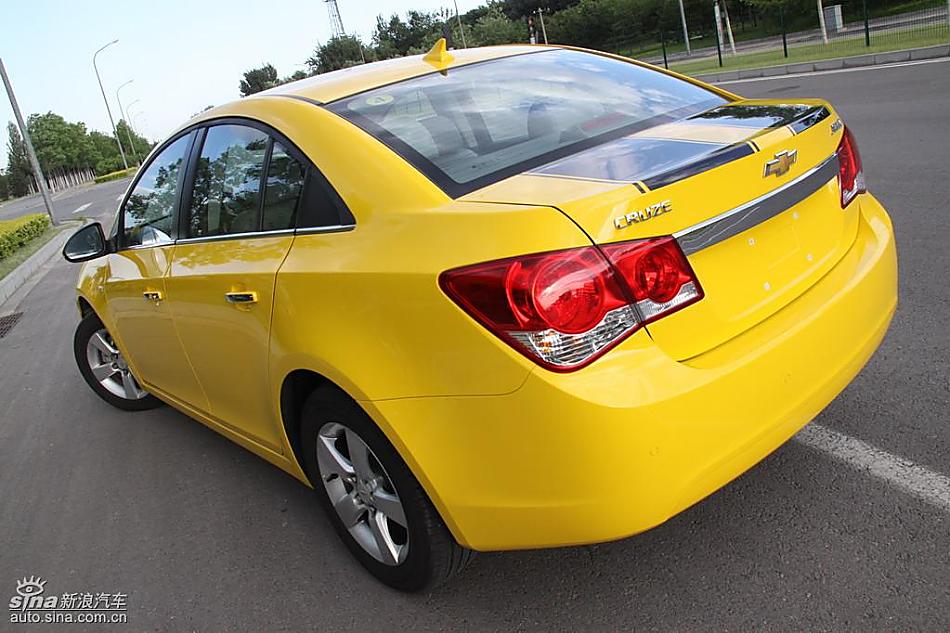 小黄蜂版科鲁兹实拍图