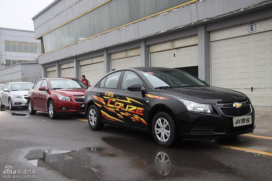 新浪试驾雪佛兰科鲁兹外观实拍图
