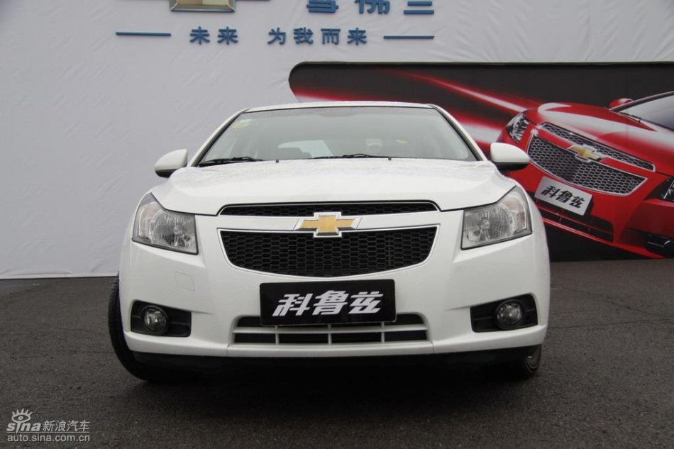 新浪试驾雪佛兰科鲁兹外观实拍图