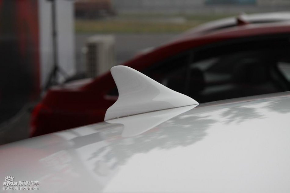 新浪试驾雪佛兰科鲁兹外观实拍图