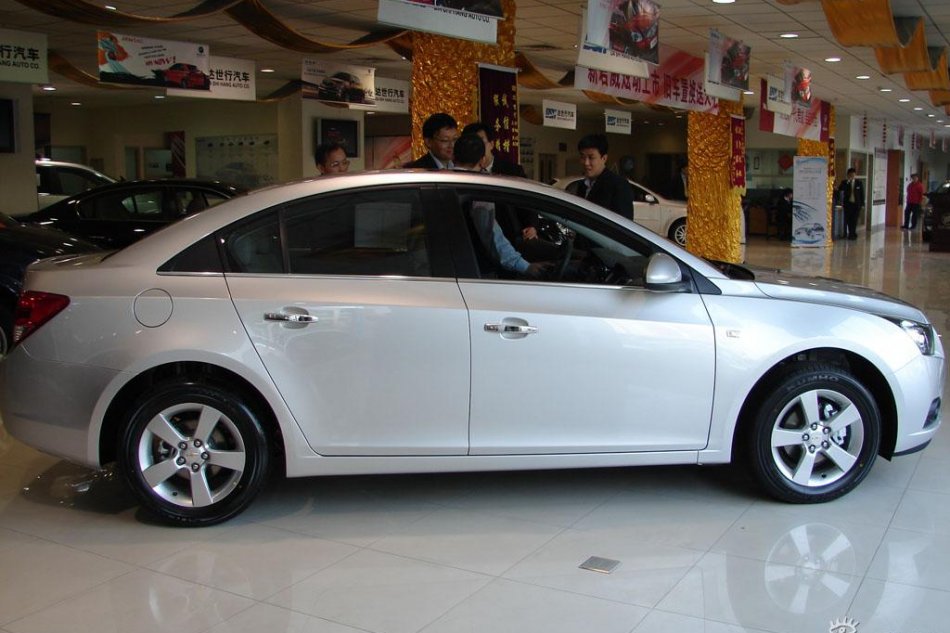 通用雪佛兰科鲁兹到店实拍-外观