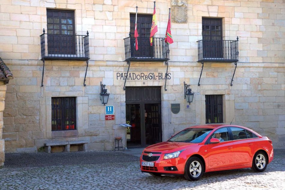 新浪西班牙试驾雪佛兰Cruze科鲁兹