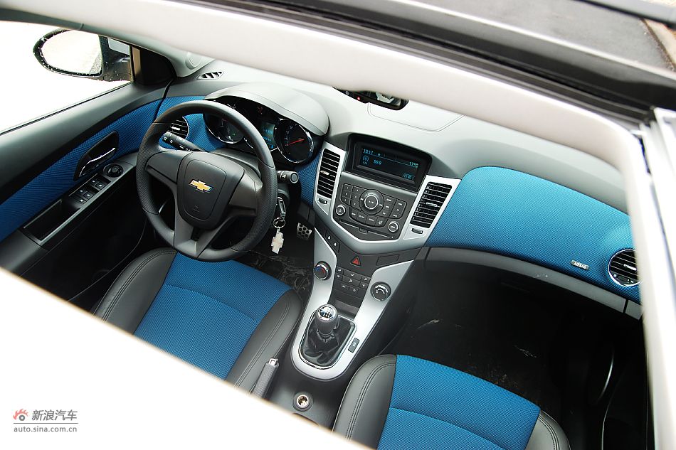 科鲁兹1.6T内饰全景