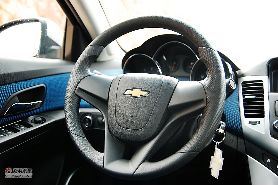 科鲁兹1.6T方向盘