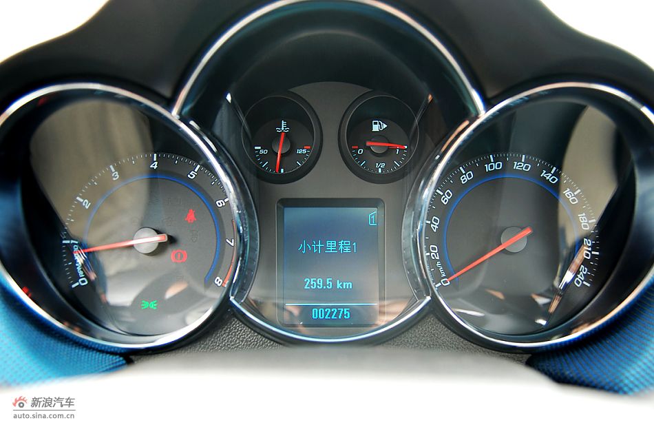 科鲁兹1.6T仪表盘