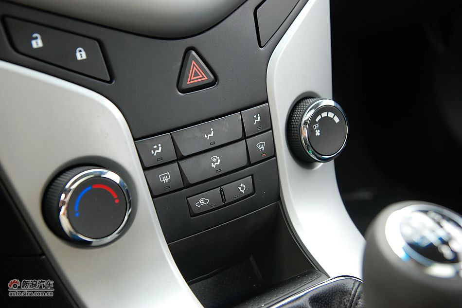 科鲁兹1.6T中控台细节