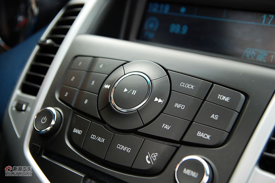 科鲁兹1.6T中控台细节