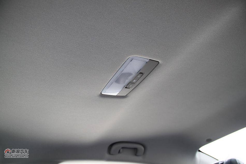 2010款科鲁兹1.6SL天地版自动