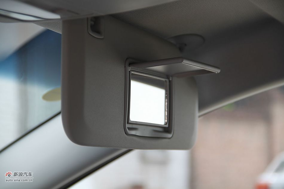 2010款科鲁兹1.6SL天地版自动