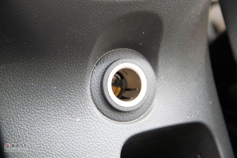 2010款科鲁兹1.6SL天地版自动