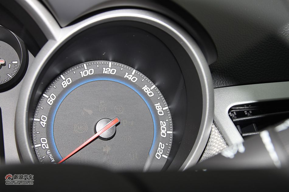 2009款科鲁兹1.8SE自动