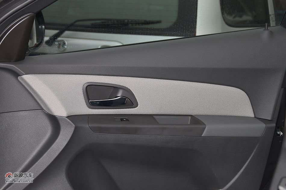 2009款科鲁兹1.8SE自动