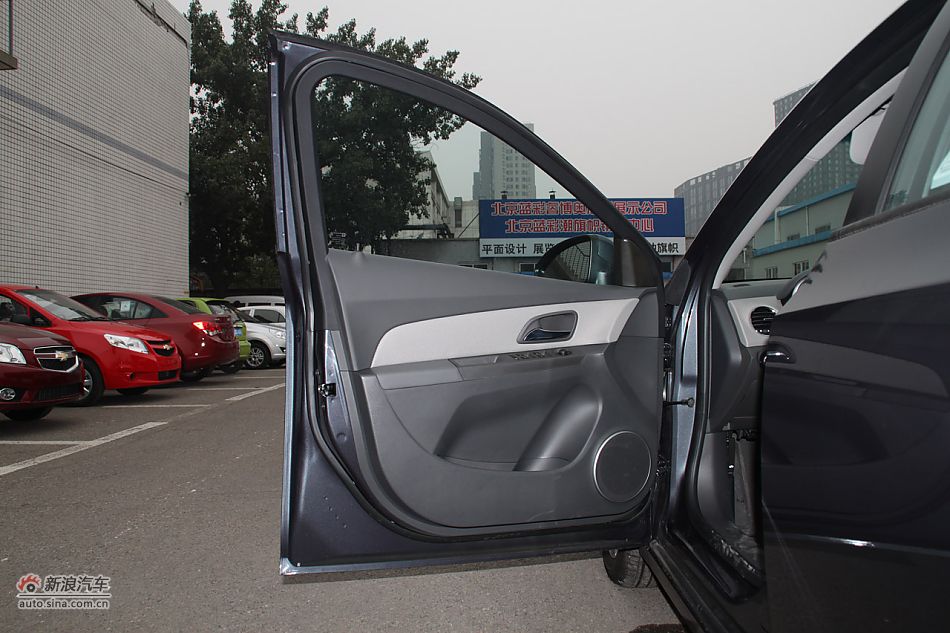 2009款科鲁兹1.8SE自动