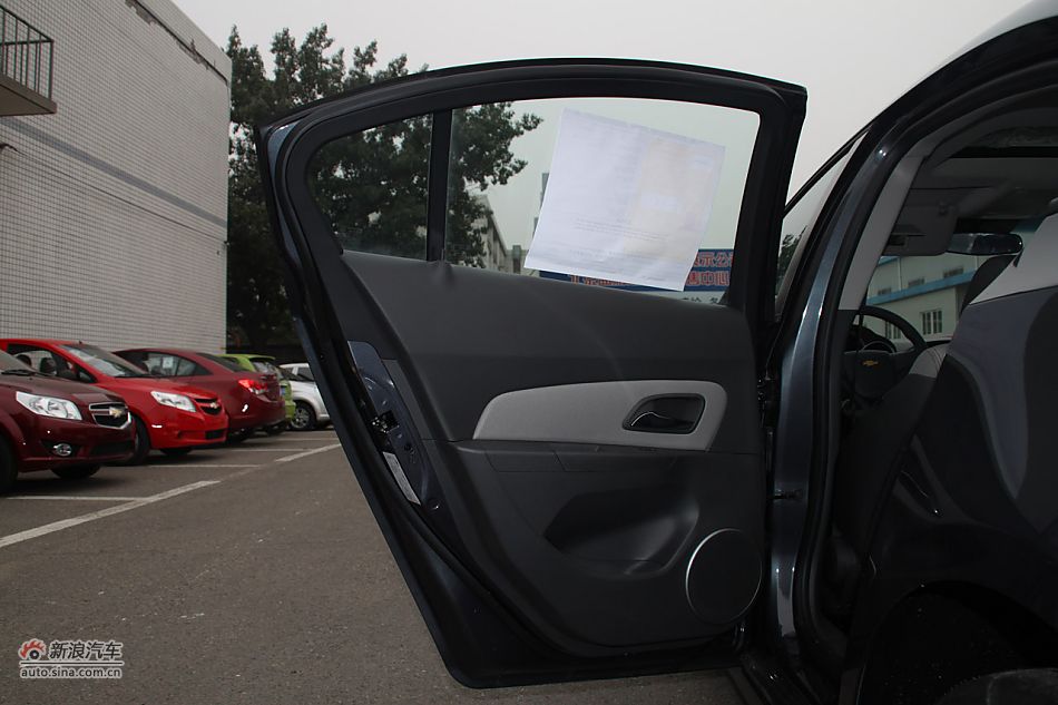 2009款科鲁兹1.8SE自动