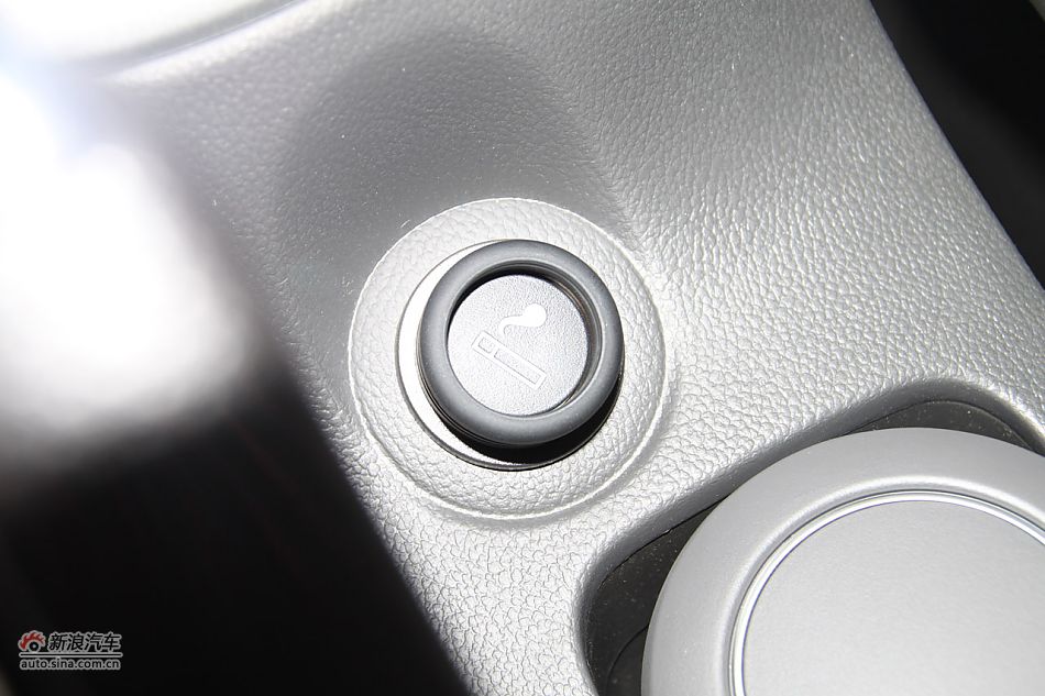 2009款科鲁兹1.8SE自动