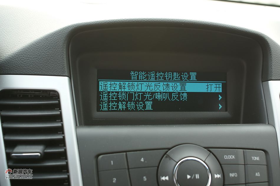 2011款科鲁兹1.6T手动档实拍图