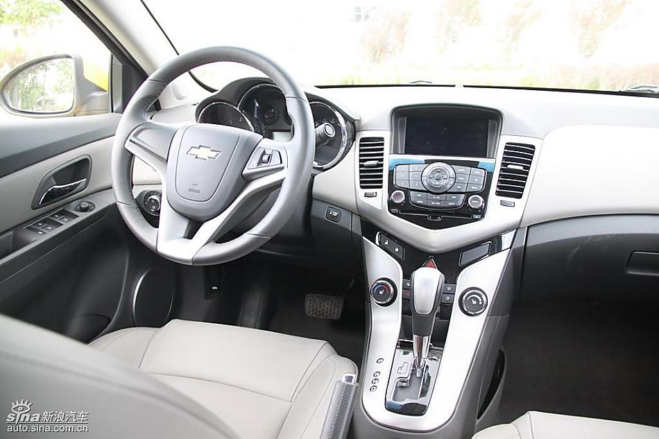 小黄蜂版科鲁兹实拍图内饰