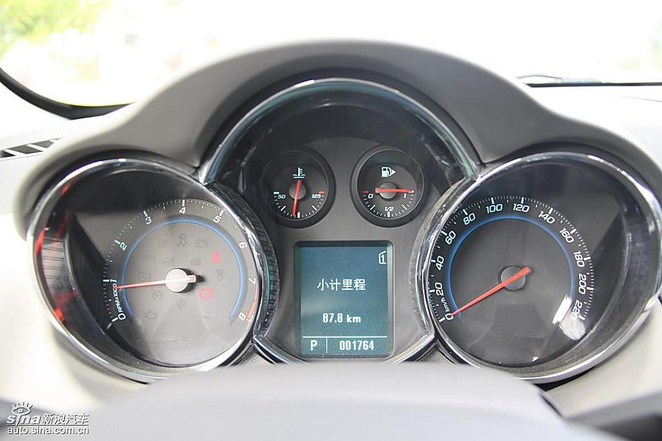 小黄蜂版科鲁兹实拍图内饰