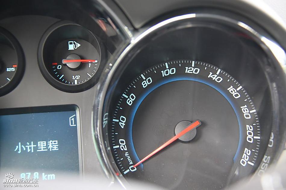 小黄蜂版科鲁兹实拍图内饰